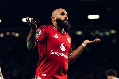 英超实时积分榜：曼联逆转局利物浦升至第四，桑德兰升至次席