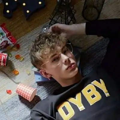 6686体育官网钻石作者Queen