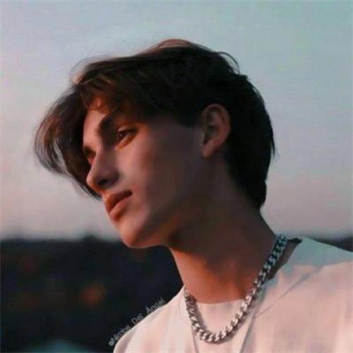 6686体育官网官方作者Malachi