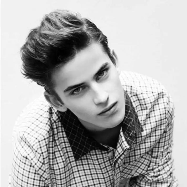 6686体育官网铁牌作者Stella