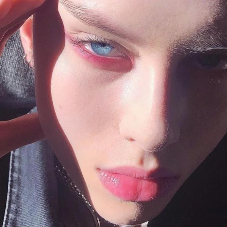 6686体育官网海外作者Nadia