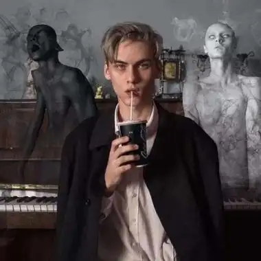 6686体育官网签约作者琉璃水色