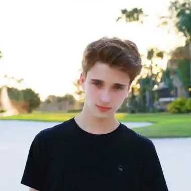 6686体育官网铜牌作者Stanley