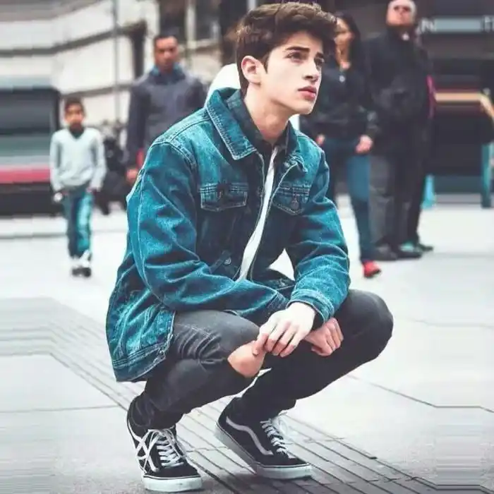 6686体育官网铁牌作者Violet