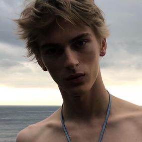 6686体育官网高级作者Hannah