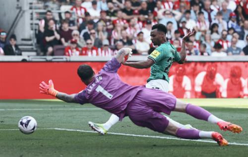 布伦特福德 vs 纽卡斯尔联